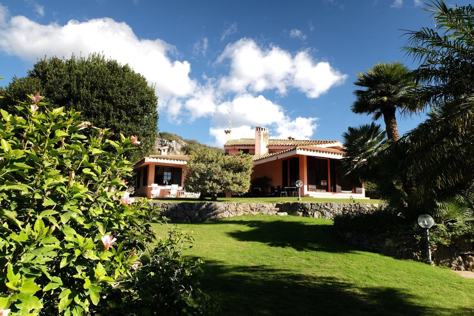 A Casa Di Angela B&B Carbonia Exterior photo