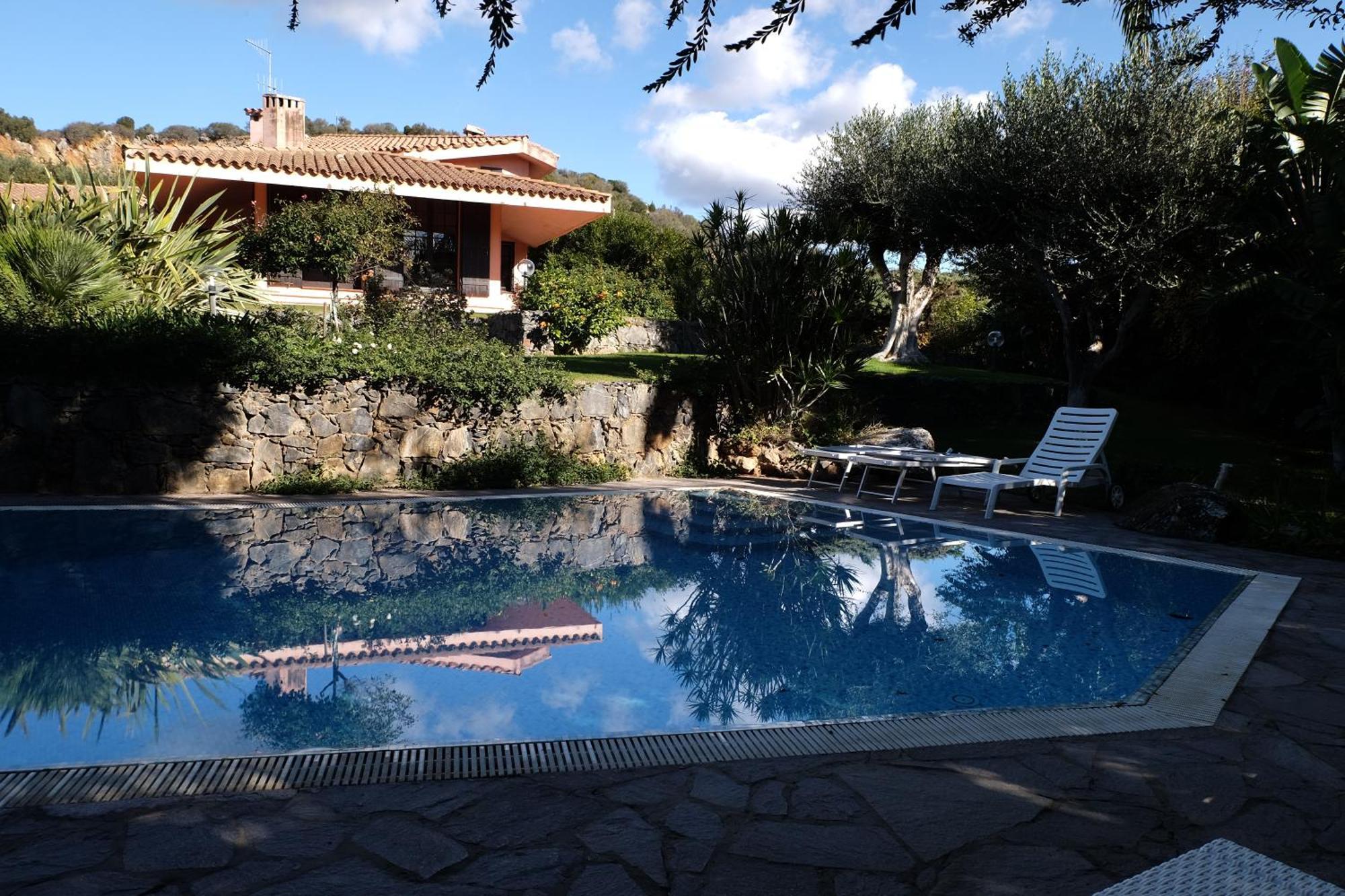 A Casa Di Angela B&B Carbonia Exterior photo